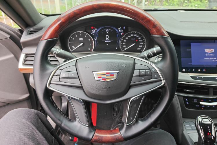 Used Cadillac CT6 2022 28T Fashion Edition Steering Wheel