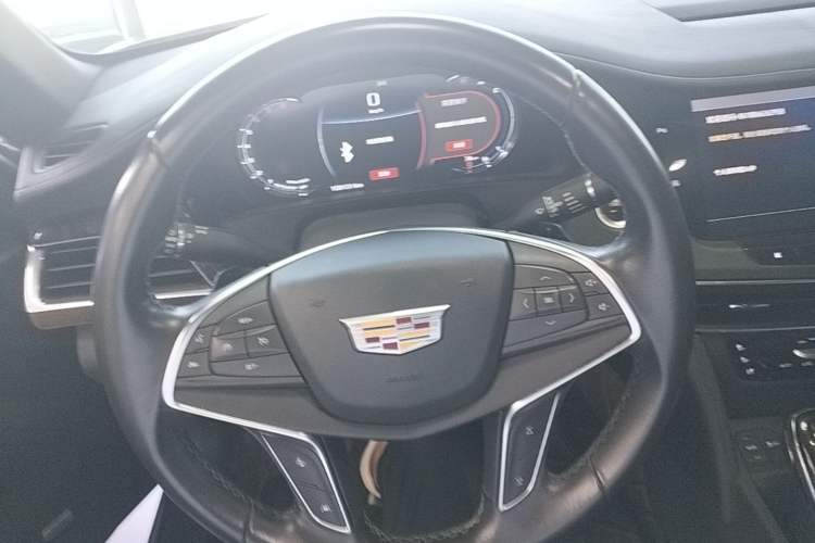 Used Cadillac CT6 2022 28T Luxury Edition Steering Wheel