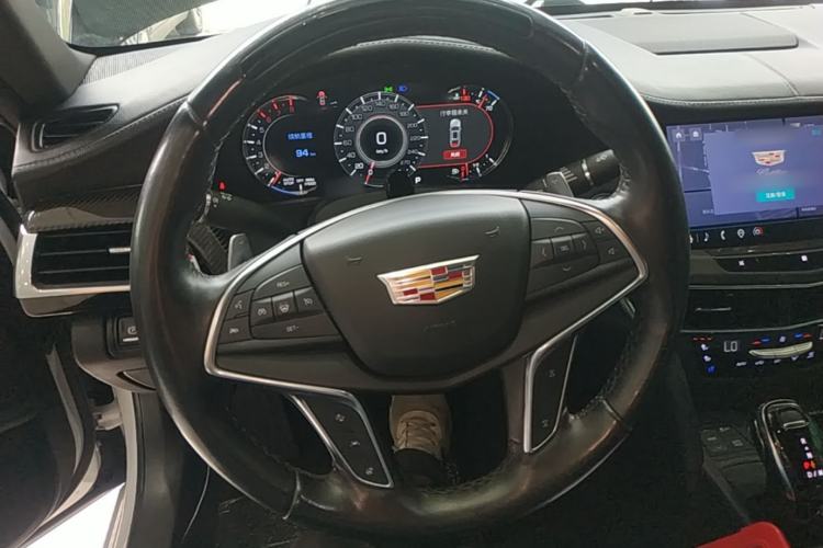 Used Cadillac CT6 2022 28T Platinum Edition Steering Wheel