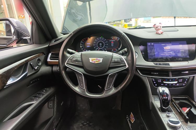 Used Cadillac CT6 2022 28T Luxury Edition Steering Wheel