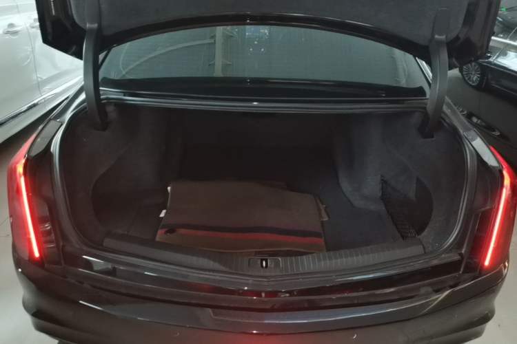Used Cadillac CT6 2022 28T Fashion Edition Trunk