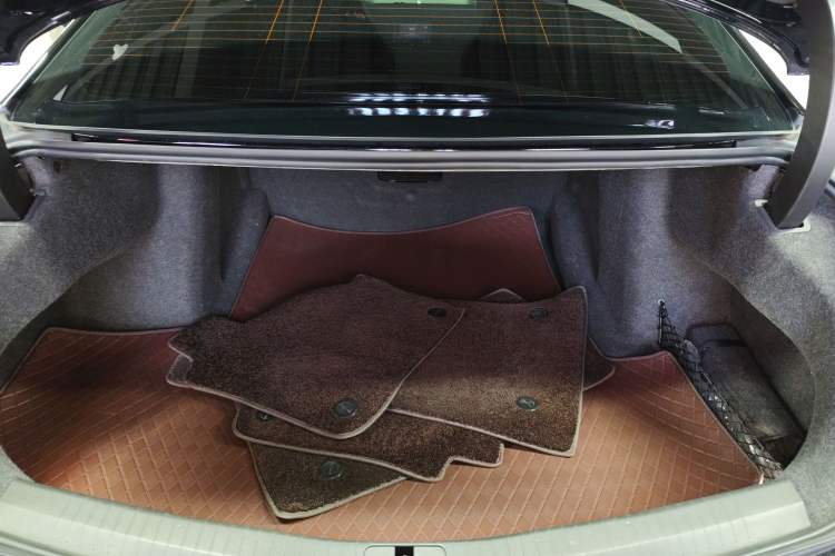 Used Cadillac CT6 2022 28T Luxury Edition Trunk