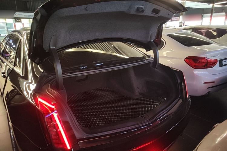 Used Cadillac CT6 2022 28T Luxury Edition Trunk