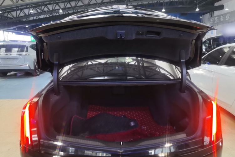 Used Cadillac CT6 2022 28T Luxury Edition Trunk