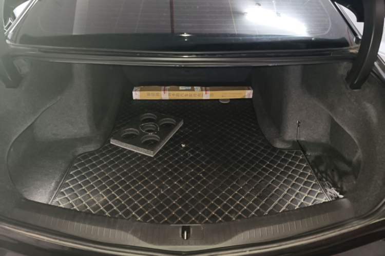 Used Cadillac CT6 2022 28T Luxury Edition Trunk