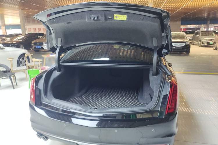 Used Cadillac CT6 2022 28T Fashion Edition Trunk