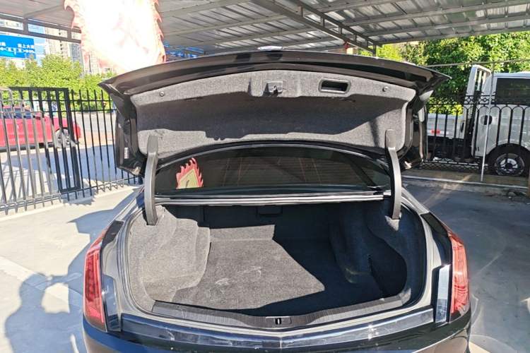 Used Cadillac CT6 2022 28T Fashion Edition Trunk