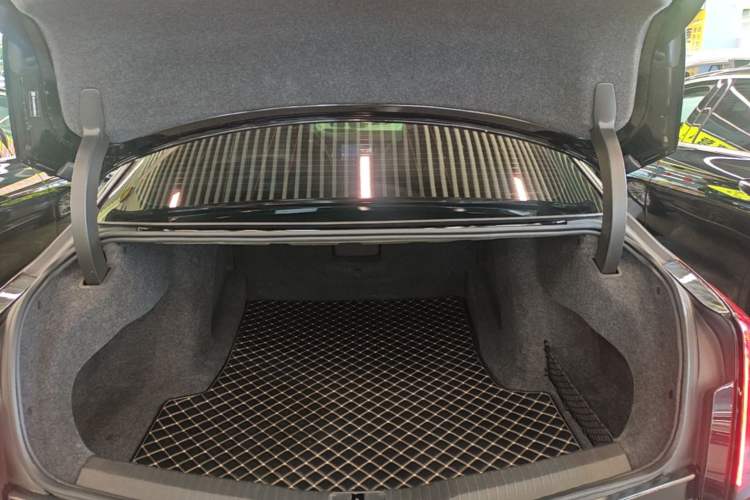 Used Cadillac CT6 2022 28T Fashion Edition Trunk