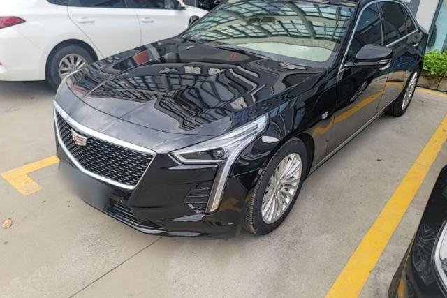 Ojetý Cadillac CT6 2022 28T Luxury Edition