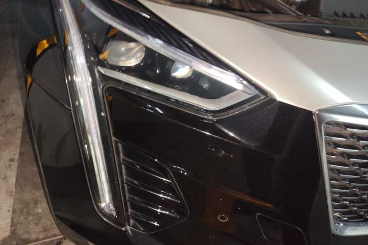 Used Cadillac CT6 2022 28T Fashion Edition Right Front Headlight