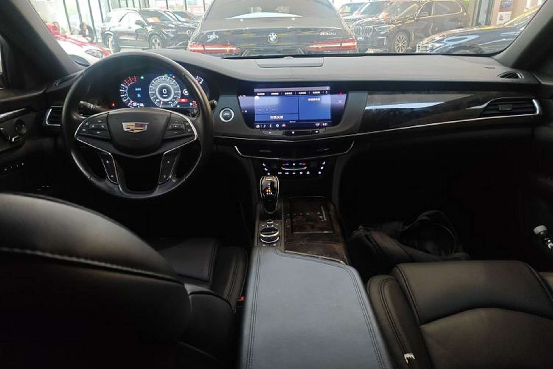 Used Cadillac CT6 2022 28T Luxury Edition Center Console
