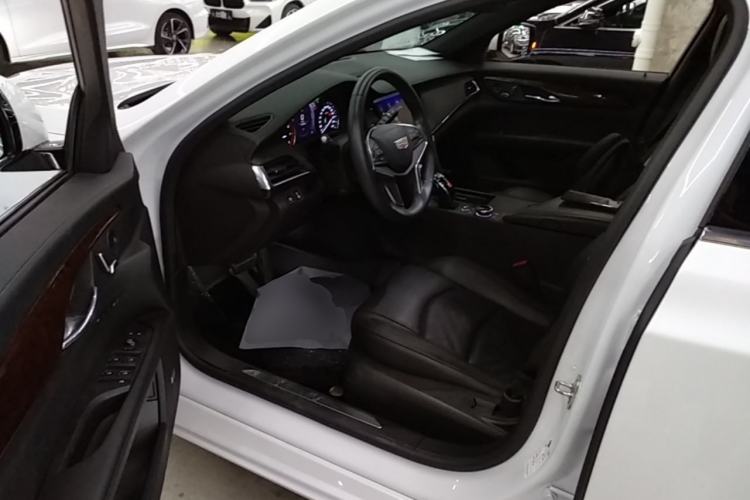 Used Cadillac CT6 2022 28T Fashion Edition Driver Seat