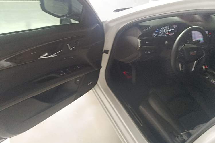 Used Cadillac CT6 2022 28T Luxury Edition Driver Seat