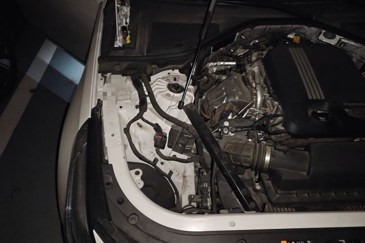 Used Cadillac CT6 2022 28T Fashion Edition Engine Bay Right