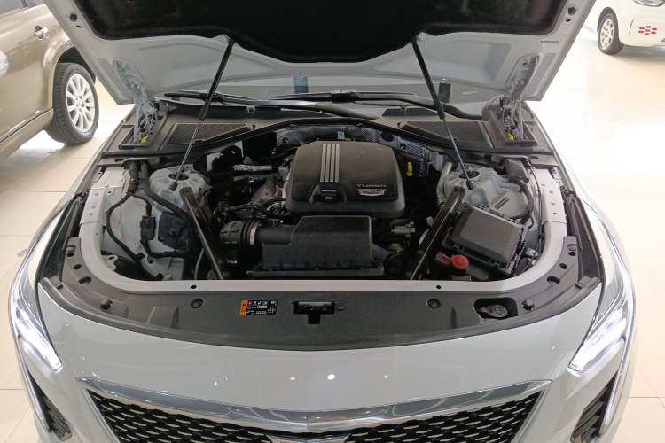 Used Cadillac CT6 2022 28T Luxury Edition Engine Bay