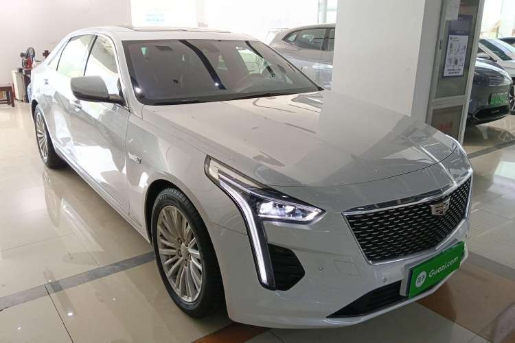 Used Cadillac CT6 2022 28T Luxury Edition Front Right 45 Deg