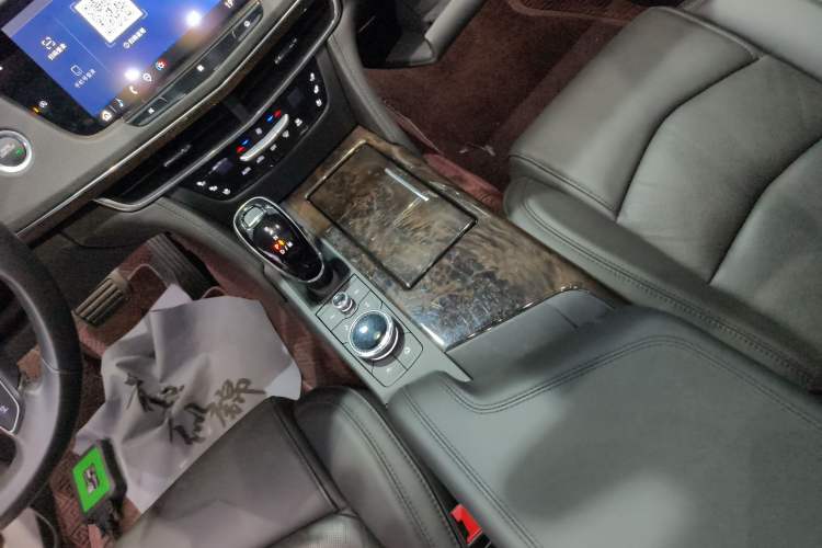 Used Cadillac CT6 2022 28T Luxury Edition Gear Lever