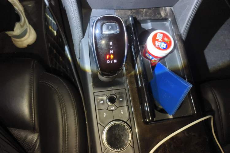 Used Cadillac CT6 2022 28T Luxury Edition Gear Lever