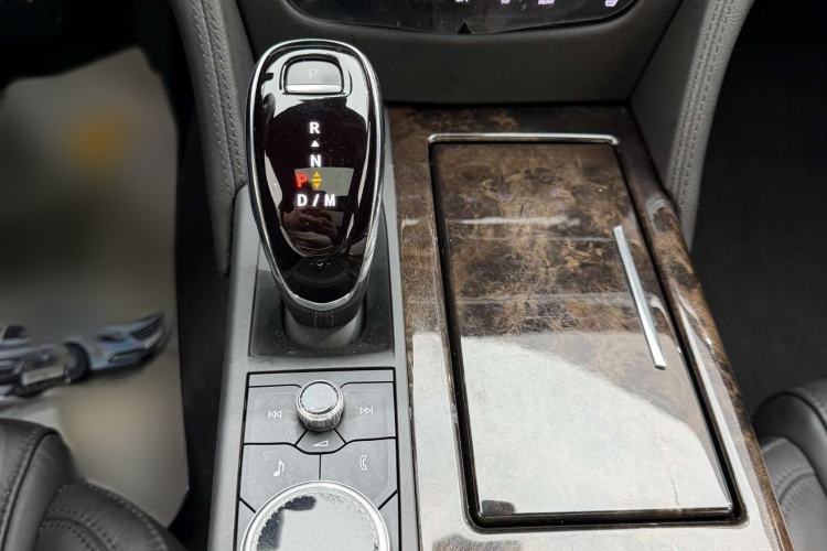 Used Cadillac CT6 2022 28T Luxury Edition Gear Lever