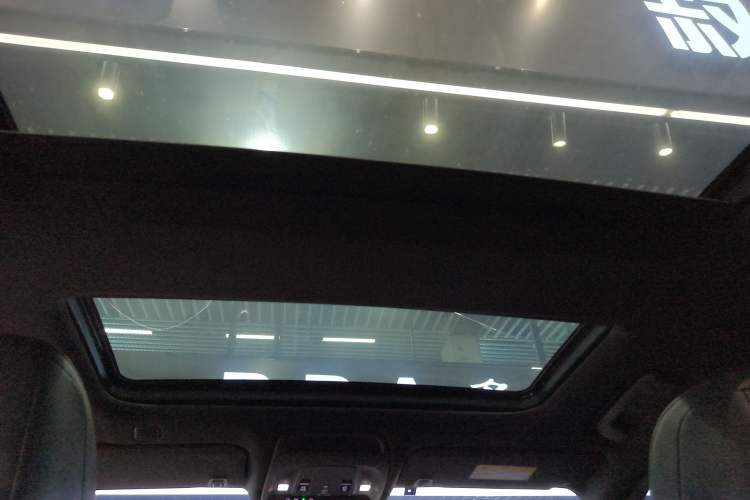 Used Cadillac CT6 2022 28T Luxury Edition Headliner