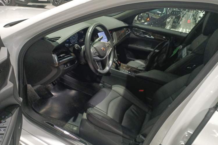 Used Cadillac CT6 2022 28T Luxury Edition Interior 3