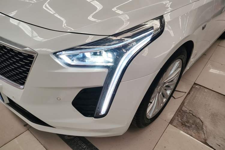 Used Cadillac CT6 2022 28T Luxury Edition Left Front Headlight