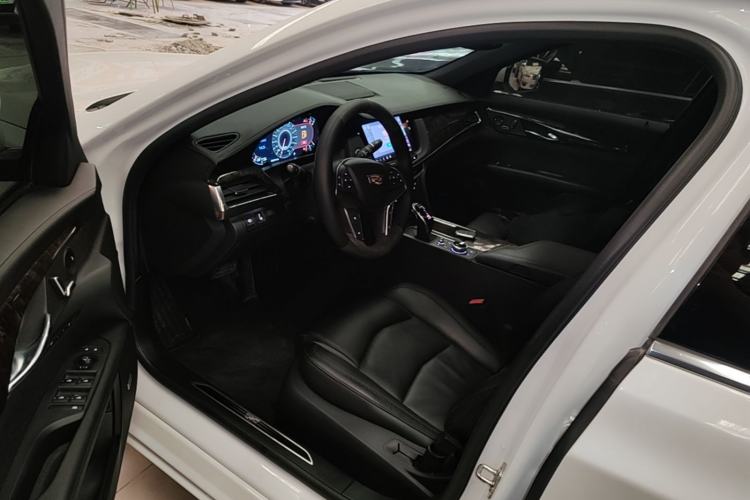 Used Cadillac CT6 2022 28T Luxury Edition Left Front Seat