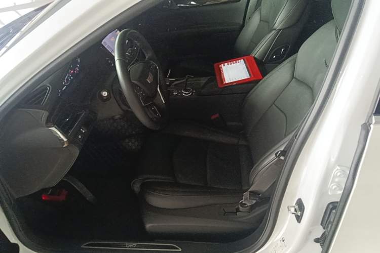 Used Cadillac CT6 2022 28T Luxury Edition Left Front Seat