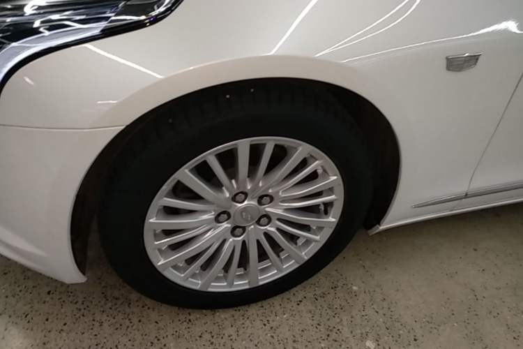 Used Cadillac CT6 2022 28T Fashion Edition Left Front Wheel Hub