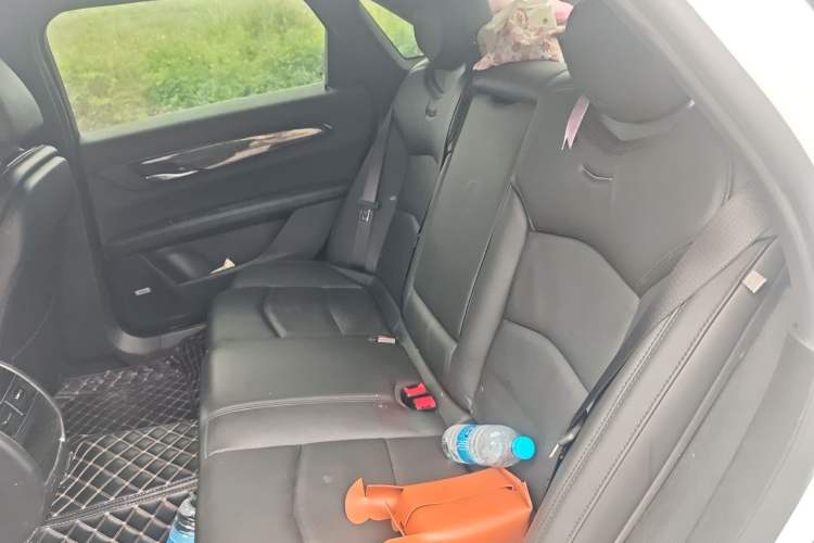 Used Cadillac CT6 2022 28T Luxury Edition Left Rear Seat
