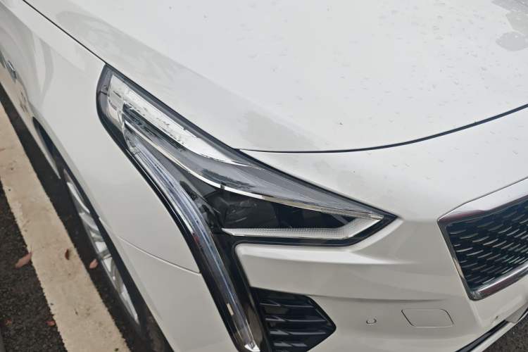 Used Cadillac CT6 2022 28T Luxury Edition Right Front Headlight