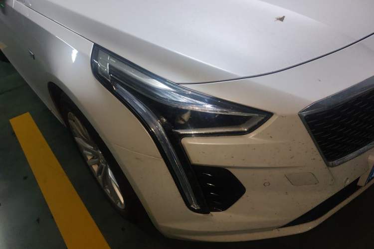 Used Cadillac CT6 2022 28T Luxury Edition Right Front Headlight