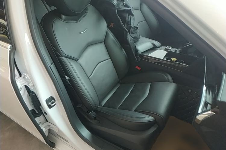 Used Cadillac CT6 2022 28T Luxury Edition Right Front Seat