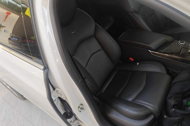 Used Cadillac CT6 2022 28T Luxury Edition Right Front Seat