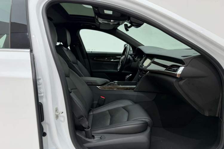 Used Cadillac CT6 2022 28T Luxury Edition Right Front Seat