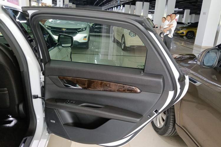Used Cadillac CT6 2022 28T Luxury Edition Right Rear Door Interior