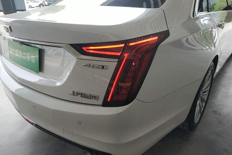 Used Cadillac CT6 2022 28T Luxury Edition Right Rear Taillight