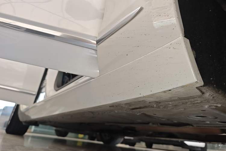 Used Cadillac CT6 2022 28T Luxury Edition Right Side Sill