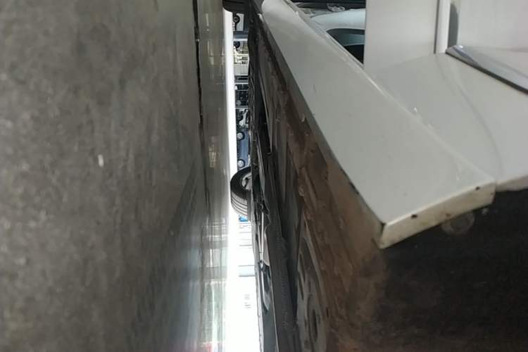 Used Cadillac CT6 2022 28T Luxury Edition Right Side Sill