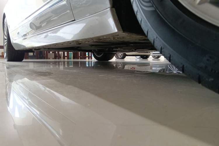 Used Cadillac CT6 2022 28T Luxury Edition Right Side Sill