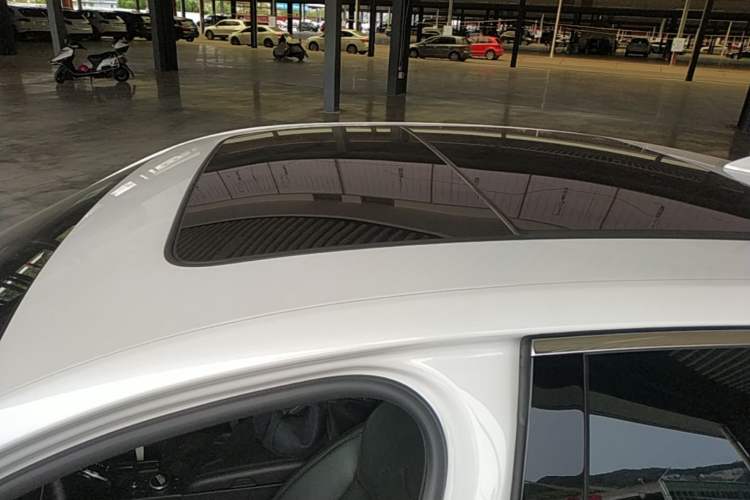 Used Cadillac CT6 2022 28T Luxury Edition Roof
