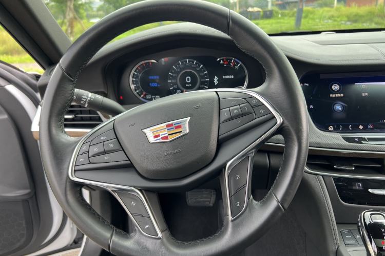 Used Cadillac CT6 2022 28T Luxury Edition Steering Wheel