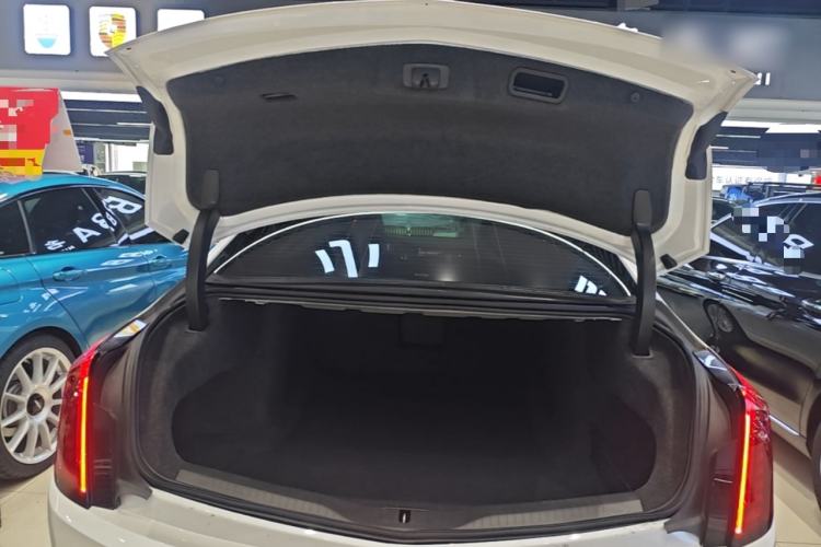 Used Cadillac CT6 2022 28T Luxury Edition Trunk