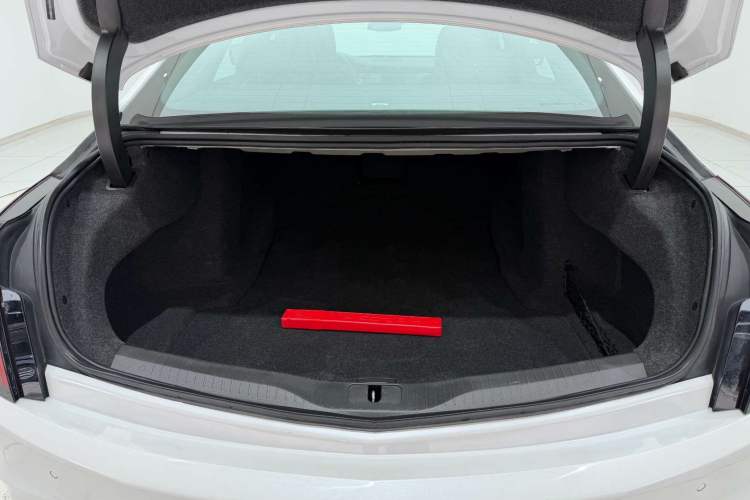 Used Cadillac CT6 2022 28T Luxury Edition Trunk