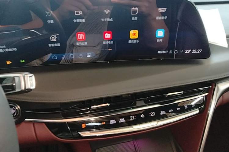 Used Cadillac CT6 2023 28T Prestige Model Audio And AC Panel