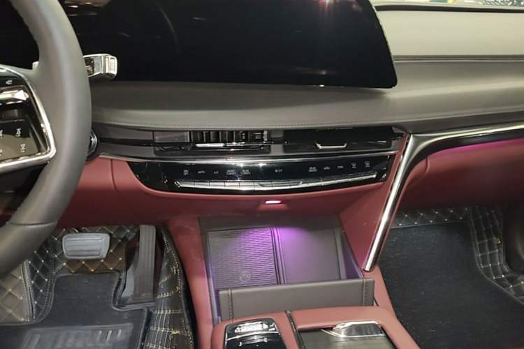 Used Cadillac CT6 2023 28T Prestige Model Audio And AC Panel