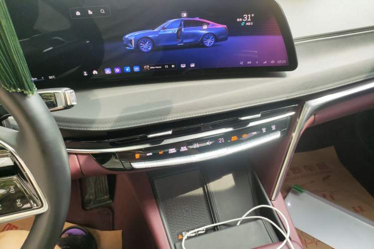 Used Cadillac CT6 2023 28T Prestige Model Audio And AC Panel