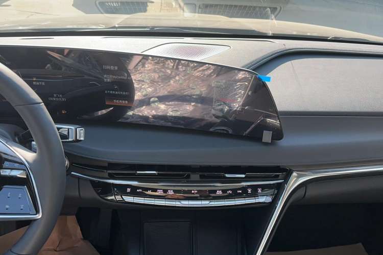 Used Cadillac CT6 2023 28T Prestige Model Audio And AC Panel