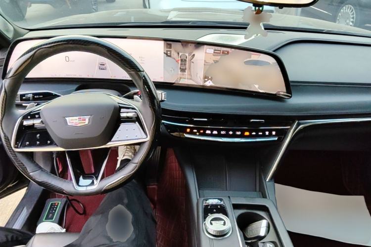 Used Cadillac CT6 2023 28T Prestige Model Center Console