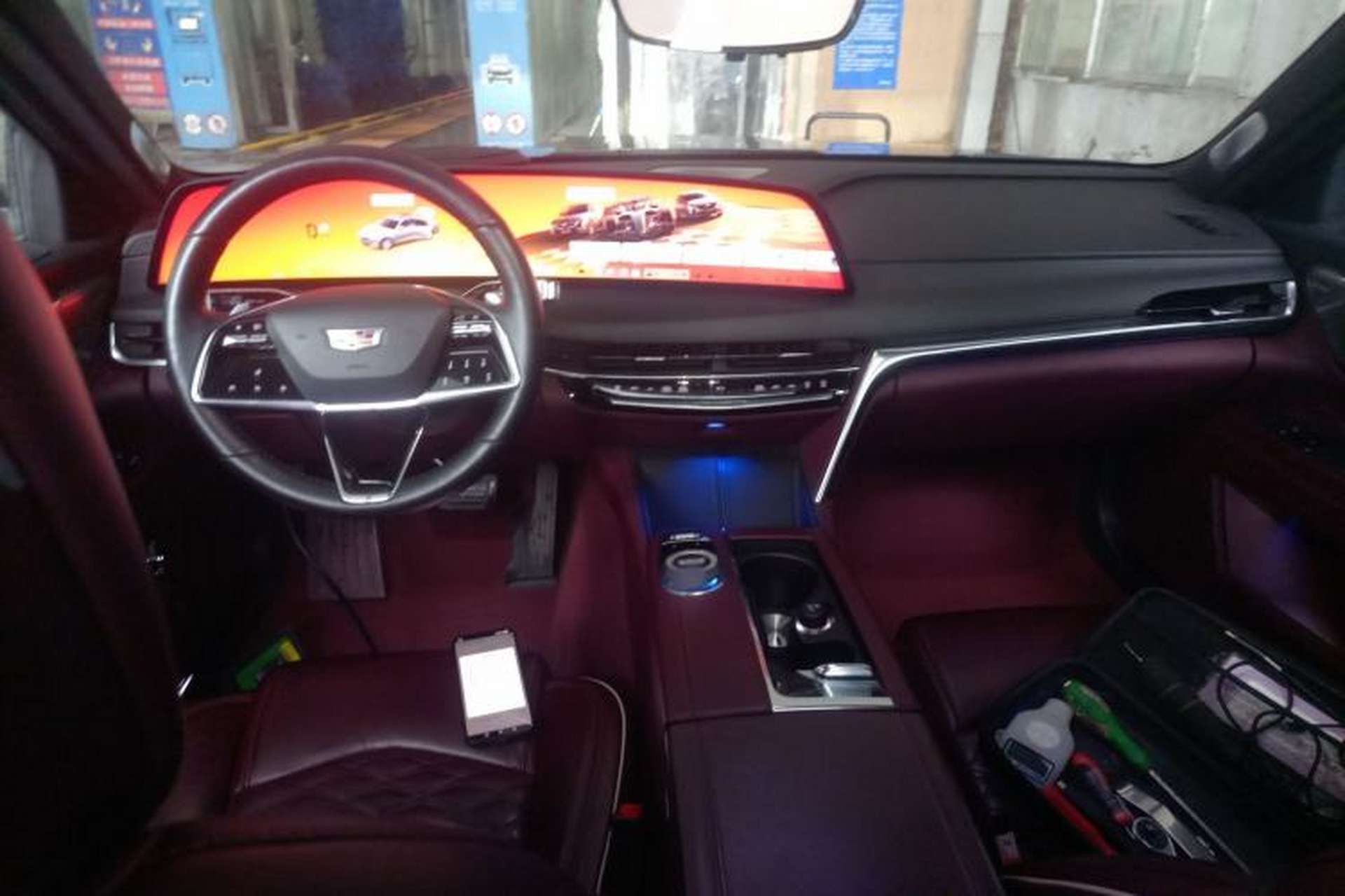 Used Cadillac CT6 2023 28T Platinum Edition Center Console